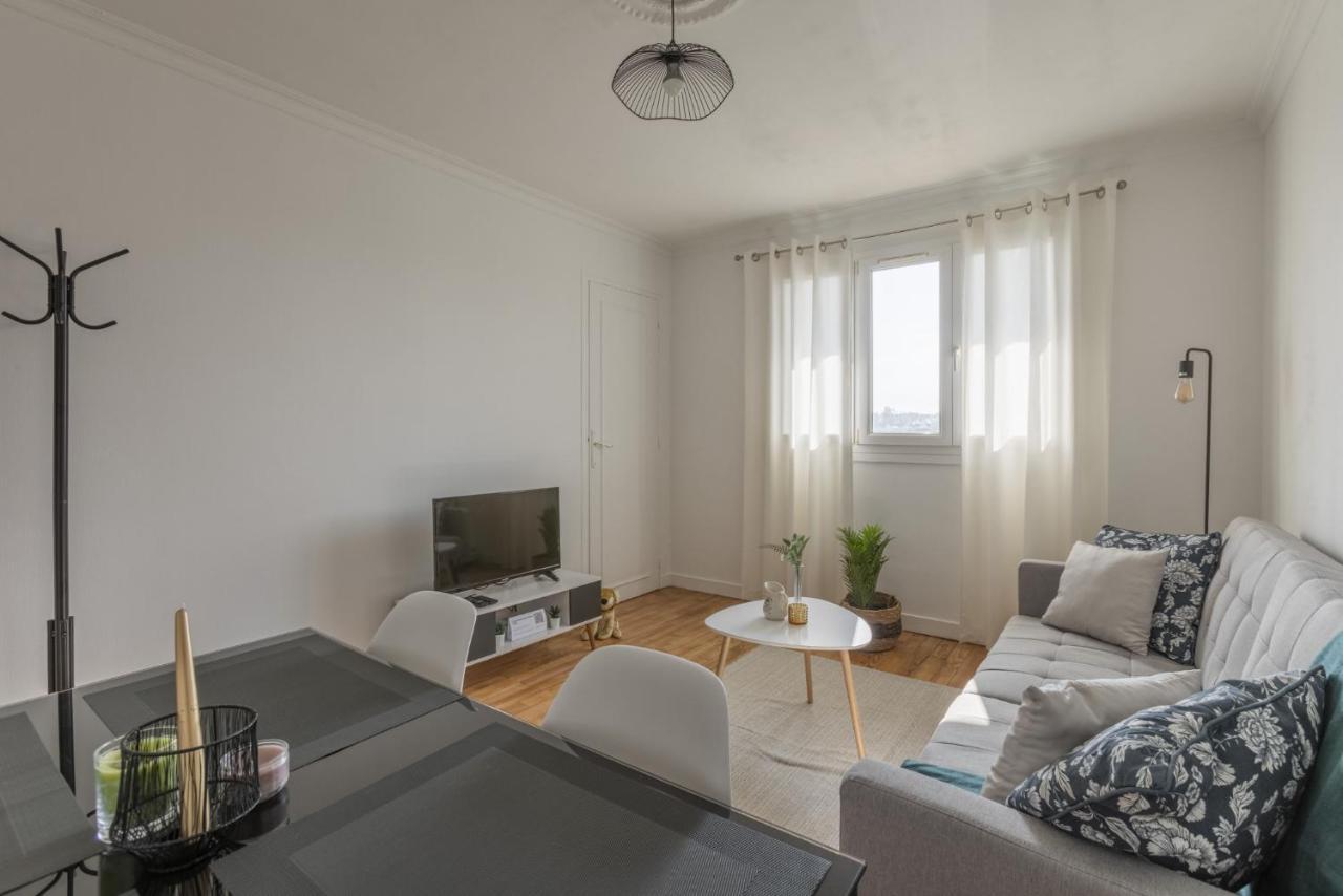 Lacolline-Ponthebert,Com - Appartement Entier Renove -Grand Parking Gratuit, Tout Equipe, Confortable, Netflix Et Amazon Prime Gratuits Et Illimites, Matelas Emma, Lave Linge, Vue Sur La Vallee, Rdc المظهر الخارجي الصورة