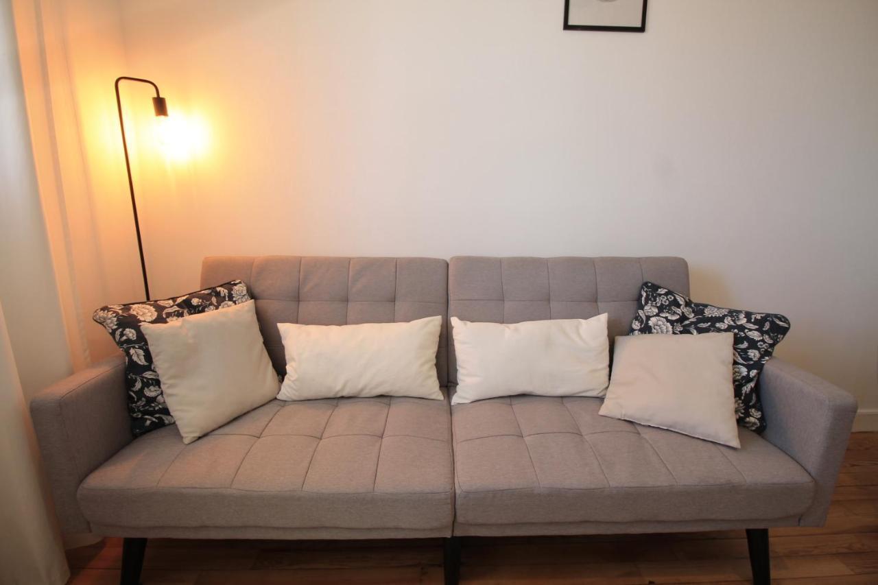 Lacolline-Ponthebert,Com - Appartement Entier Renove -Grand Parking Gratuit, Tout Equipe, Confortable, Netflix Et Amazon Prime Gratuits Et Illimites, Matelas Emma, Lave Linge, Vue Sur La Vallee, Rdc المظهر الخارجي الصورة