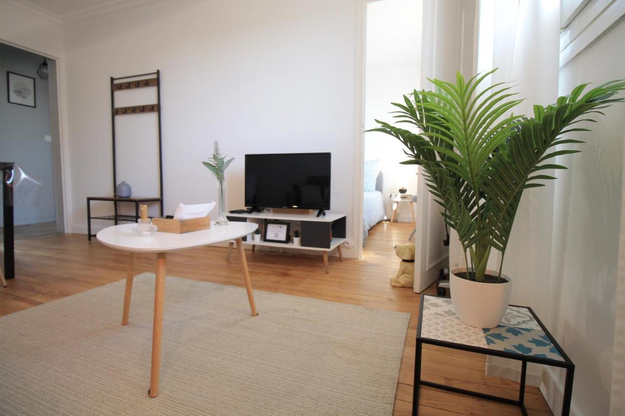 Lacolline-Ponthebert,Com - Appartement Entier Renove -Grand Parking Gratuit, Tout Equipe, Confortable, Netflix Et Amazon Prime Gratuits Et Illimites, Matelas Emma, Lave Linge, Vue Sur La Vallee, Rdc المظهر الخارجي الصورة